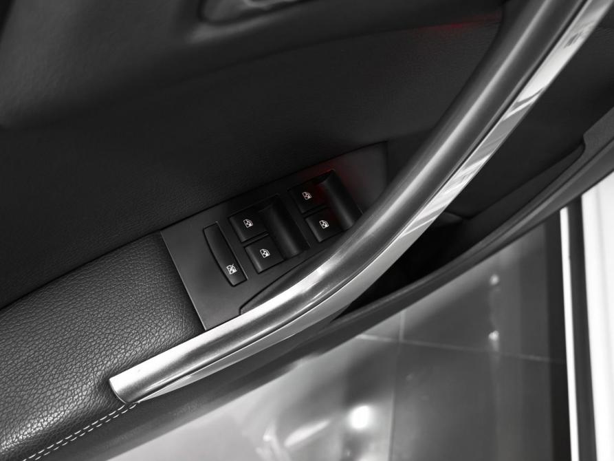 Opel Astra J Рестайлинг Тверь  - изображение 19