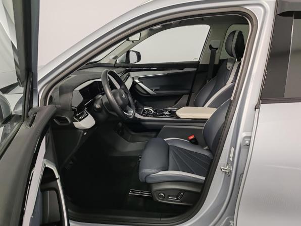 Geely Atlas II с пробегом 2024 года, цена 2 799 000 рублей, 28106 км, внедорожник, Автокод Объявления