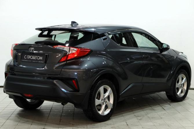 Toyota C-HR I с пробегом 2018 года, цена 2 199 000 рублей, 111611 км, внедорожник, Автокод Объявления