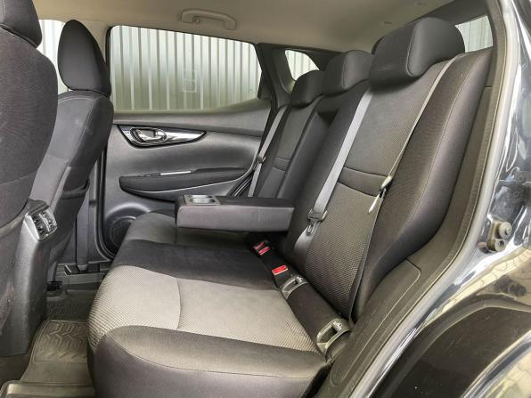 Nissan Qashqai II с пробегом 2017 года, цена 1 600 000 рублей, 165511 км, внедорожник, Автокод Объявления