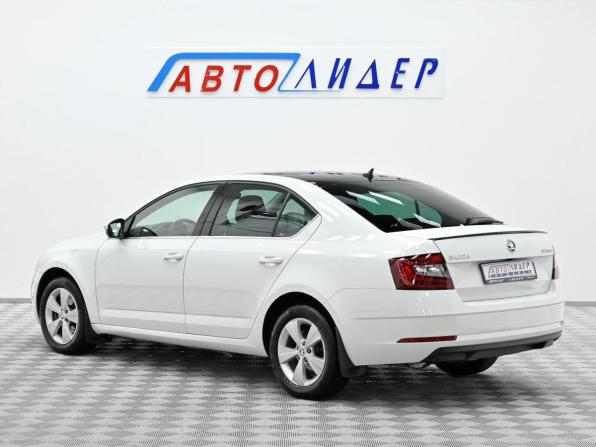 Skoda Octavia III (A7) Рестайлинг с пробегом 2019 года, цена 1 159 000 рублей, 73394 км, лифтбек, Автокод Объявления