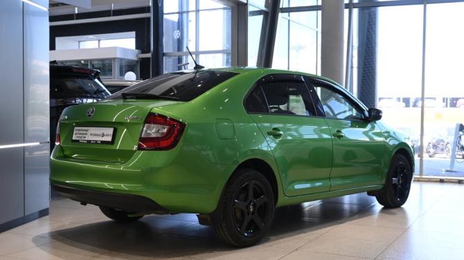 Skoda Rapid I Рестайлинг с пробегом 2018 года, цена 1 295 000 рублей, 144000 км, лифтбек, Автокод Объявления