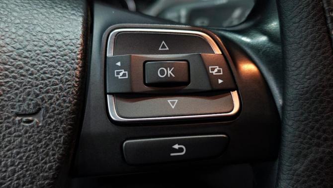Volkswagen Passat B7 с пробегом 2013 года, цена 1 050 000 рублей, 167089 км, седан, Автокод Объявления