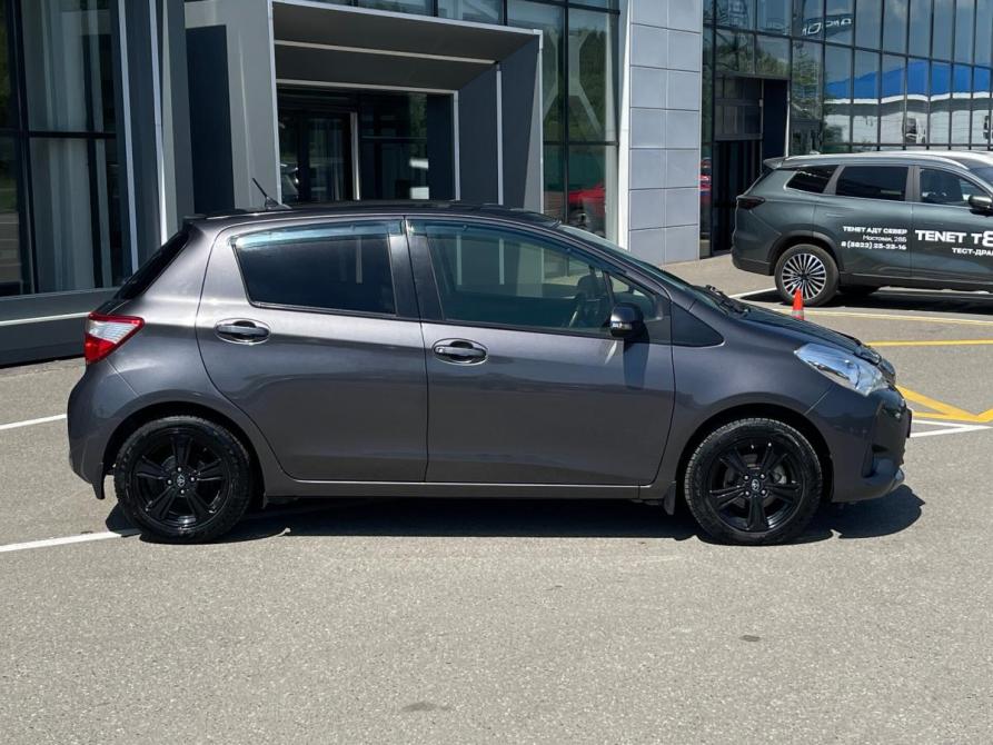 Toyota Vitz III (XP130) Рестайлинг Томск  - изображение 9