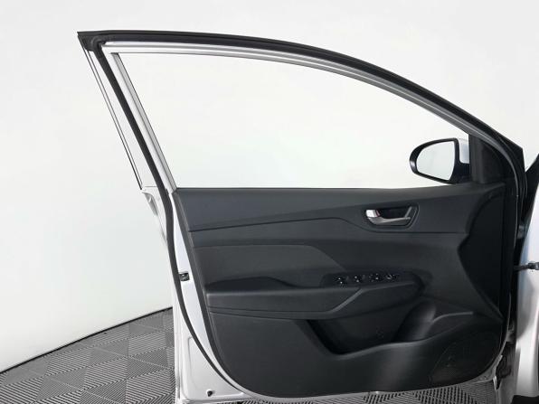 Hyundai Solaris II с пробегом 2018 года, цена 1 135 000 рублей, 132000 км, седан, Автокод Объявления