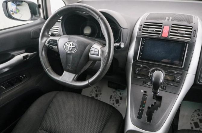 Toyota Auris I Рестайлинг с пробегом 2010 года, цена 879 000 рублей, 180000 км, хэтчбек, Автокод Объявления