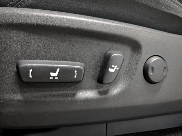 Toyota Land Cruiser Prado 150 Series Рестайлинг 3 с пробегом 2021 года, цена 6 770 000 рублей, 43037 км, внедорожник, Автокод Объявления