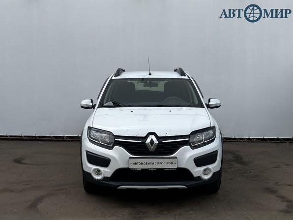 Renault Sandero II с пробегом 2017 года, цена 950 000 рублей, 118892 км, хэтчбек, Автокод Объявления