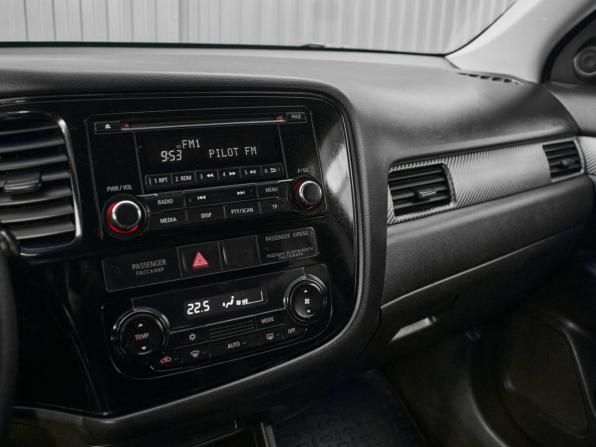 Mitsubishi Outlander III с пробегом 2012 года, цена 1 300 000 рублей, 235899 км, внедорожник, Автокод Объявления