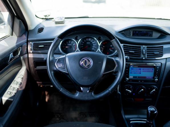 Dongfeng H30 Cross с пробегом 2014 года, цена 549 000 рублей, 67244 км, хэтчбек, Автокод Объявления