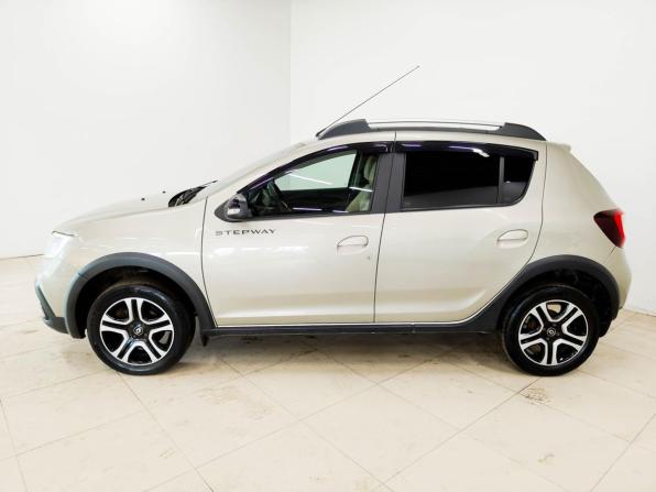 Renault Sandero II Рестайлинг с пробегом 2022 года, цена 1 210 000 рублей, 96086 км, хэтчбек, Автокод Объявления