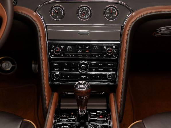 Bentley Mulsanne II Рестайлинг с пробегом 2017 года, цена 18 000 000 рублей, 152000 км, седан, Автокод Объявления