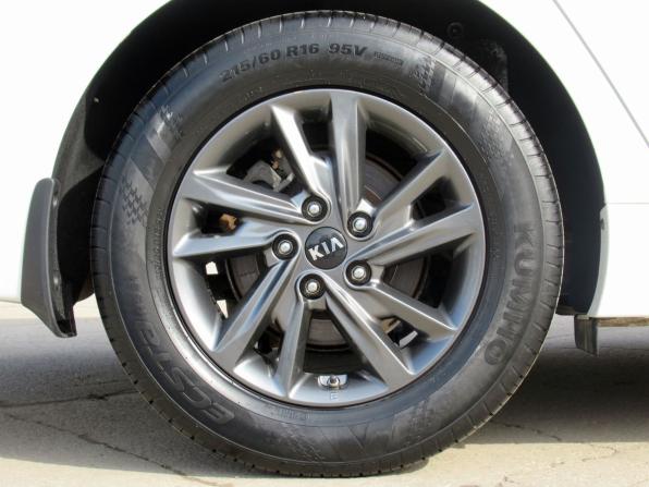 Kia Optima IV Рестайлинг с пробегом 2019 года, цена 2 180 000 рублей, 53507 км, седан, Автокод Объявления