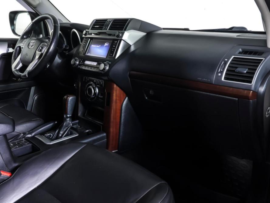 Toyota Land Cruiser Prado 150 Series Рестайлинг 1 Москва  - изображение 10