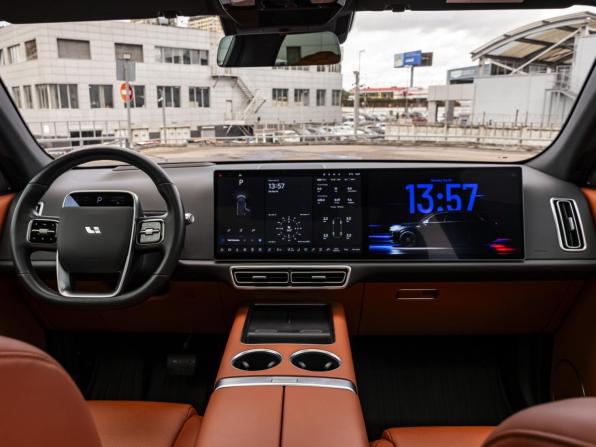 Li Auto (Lixiang) L7 I с пробегом 2023 года, цена 5 890 000 рублей, 33000 км, внедорожник, Автокод Объявления