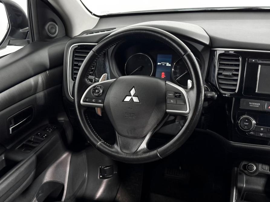 Mitsubishi Outlander III Рестайлинг Санкт-Петербург  - изображение 16