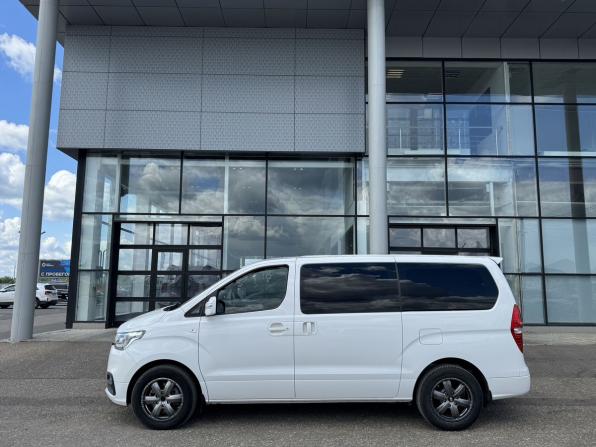 Hyundai Grand Starex I Рестайлинг 2 с пробегом 2019 года, цена 3 650 000 рублей, 110055 км, минивэн, Автокод Объявления