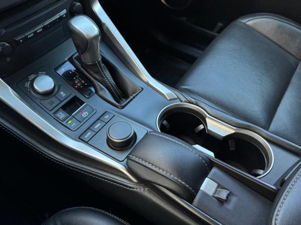 Lexus NX I с пробегом 2016 года, цена 2 850 000 рублей, 184946 км, внедорожник, Автокод Объявления