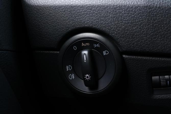 Volkswagen Caravelle T6 с пробегом 2015 года, цена 2 995 000 рублей, 270118 км, минивэн, Автокод Объявления