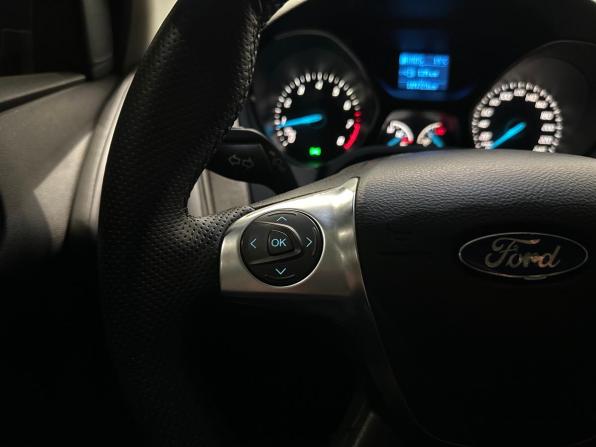 Ford Focus III с пробегом 2013 года, цена 695 000 рублей, 189723 км, седан, Автокод Объявления