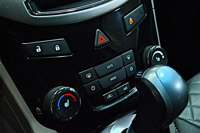 Chevrolet Orlando I с пробегом 2013 года, цена 999 000 рублей, 167000 км, минивэн, Автокод Объявления