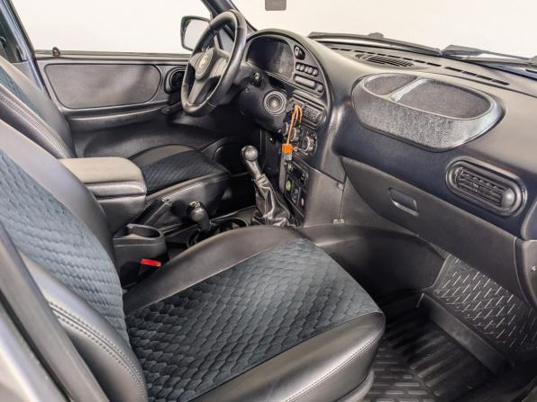 Chevrolet Niva I Рестайлинг с пробегом 2014 года, цена 699 900 рублей, 300000 км, внедорожник, Автокод Объявления