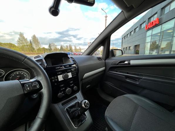 Opel Zafira B Рестайлинг с пробегом 2009 года, цена 400 000 рублей, 446982 км, компактвэн, Автокод Объявления