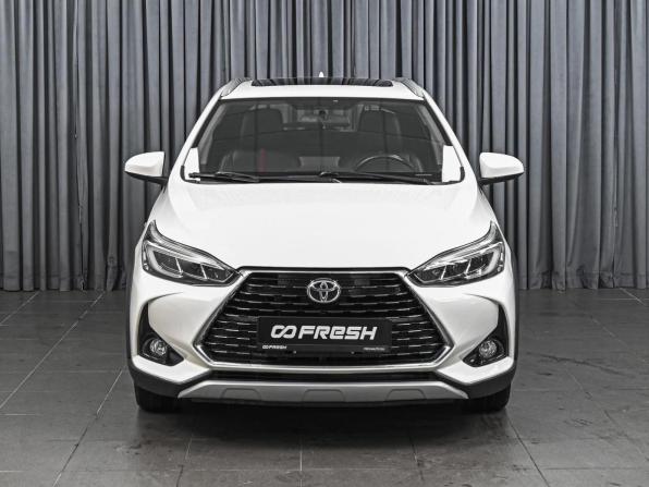 Toyota Yaris XP150 Рестайлинг с пробегом 2021 года, цена 1 775 000 рублей, 34077 км, хэтчбек, Автокод Объявления