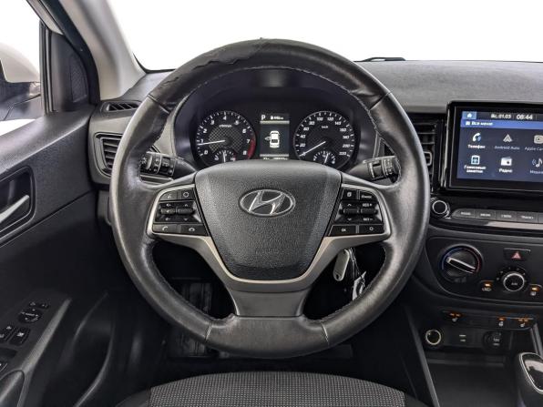 Hyundai Solaris II Рестайлинг с пробегом 2021 года, цена 1 310 000 рублей, 195522 км, седан, Автокод Объявления