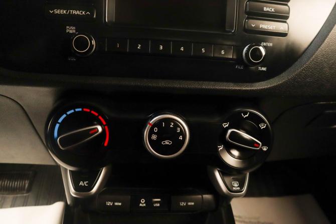 Kia Rio IV с пробегом 2018 года, цена 1 299 000 рублей, 187890 км, седан, Автокод Объявления