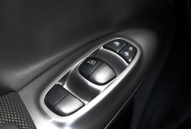 Nissan Juke I с пробегом 2013 года, цена 940 000 рублей, 184644 км, внедорожник, Автокод Объявления