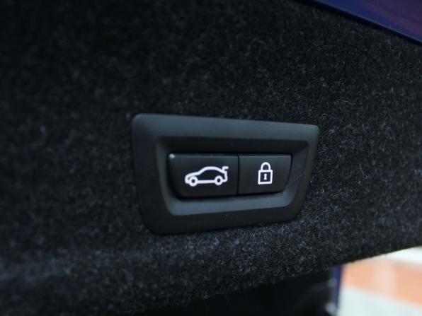 BMW 3 серии VII (G2x) с пробегом 2020 года, цена 4 185 000 рублей, 50000 км, седан, Автокод Объявления