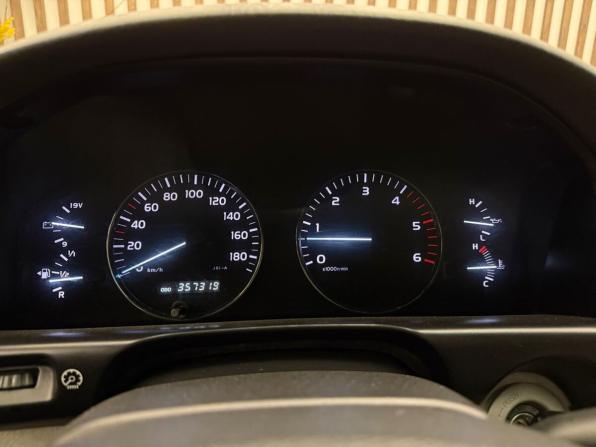 Toyota Land Cruiser 100 Series Рестайлинг 2 с пробегом 2006 года, цена 2 399 000 рублей, 357000 км, внедорожник, Автокод Объявления