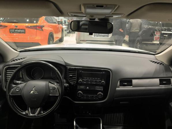 Mitsubishi Outlander III Рестайлинг 2 с пробегом 2017 года, цена 2 150 000 рублей, 88344 км, внедорожник, Автокод Объявления
