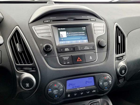 Hyundai ix35 I Рестайлинг с пробегом 2015 года, цена 1 410 000 рублей, 136545 км, внедорожник, Автокод Объявления