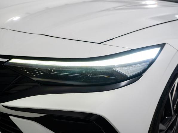 Hyundai Elantra VII (CN7) Рестайлинг с пробегом 2023 года, цена 1 950 500 рублей, 56078 км, седан, Автокод Объявления
