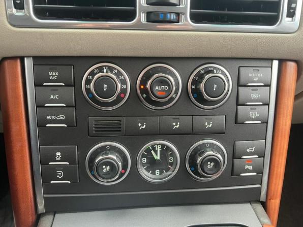 Land Rover Range Rover III Рестайлинг 2 с пробегом 2012 года, цена 1 765 000 рублей, 236203 км, внедорожник, Автокод Объявления