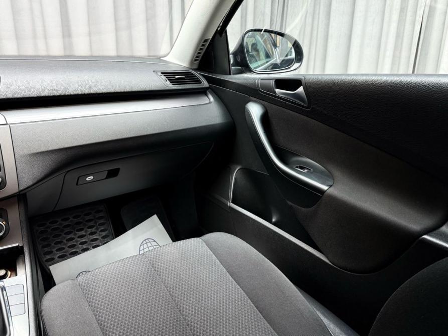 Volkswagen Passat B6 Ижевск  - изображение 12