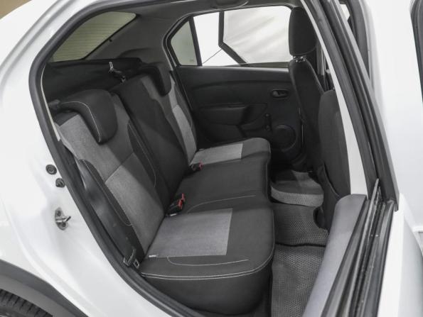 Renault Logan II Рестайлинг с пробегом 2021 года, цена 899 000 рублей, 174618 км, седан, Автокод Объявления
