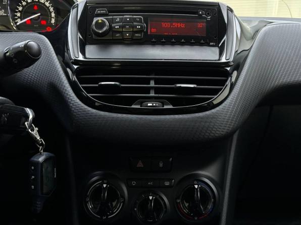Peugeot 2008 I с пробегом 2014 года, цена 780 000 рублей, 101271 км, внедорожник, Автокод Объявления