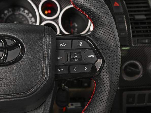 Toyota Tundra II с пробегом 2011 года, цена 3 799 000 рублей, 165595 км, offers.body_type.unknown, Автокод Объявления