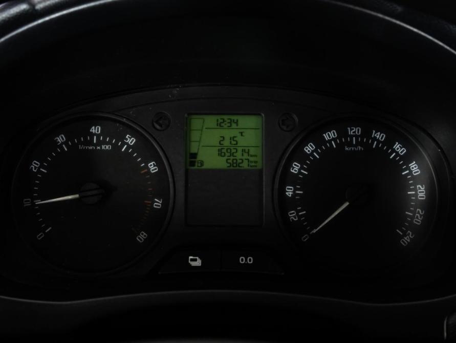Skoda Fabia II Рестайлинг Санкт-Петербург  - изображение 19