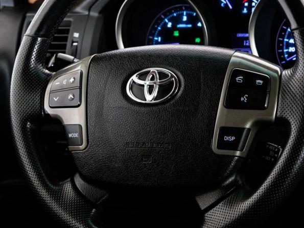 Toyota Land Cruiser 200 Series с пробегом 2011 года, цена 2 399 000 рублей, 286058 км, внедорожник, Автокод Объявления