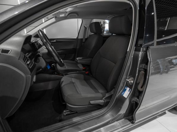Volkswagen Polo VI с пробегом 2021 года, цена 1 680 000 рублей, 69869 км, лифтбек, Автокод Объявления