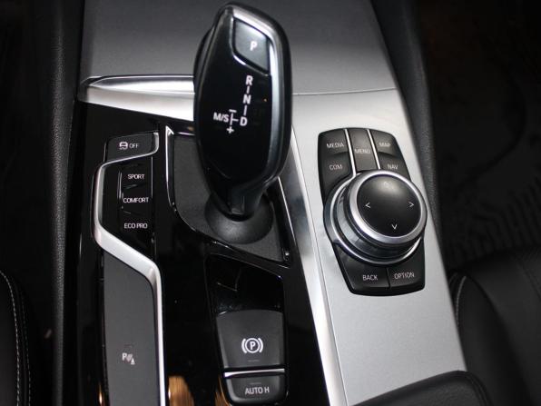 BMW 5 серии VII (G30/G31/G38) с пробегом 2019 года, цена 3 199 900 рублей, 180131 км, седан, Автокод Объявления
