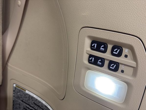 Lexus LX III Рестайлинг 2 с пробегом 2016 года, цена 7 100 000 рублей, 96423 км, внедорожник, Автокод Объявления