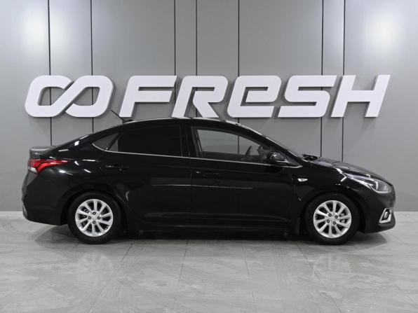 Hyundai Solaris II с пробегом 2019 года, цена 1 389 000 рублей, 162616 км, седан, Автокод Объявления