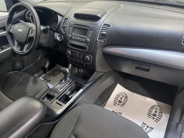 Kia Sorento II Рестайлинг с пробегом 2015 года, цена 1 749 000 рублей, 159071 км, внедорожник, Автокод Объявления
