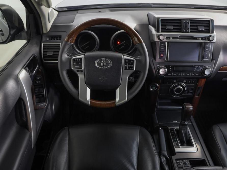 Toyota Land Cruiser Prado 150 Series Рестайлинг 1 Санкт-Петербург  - изображение 10