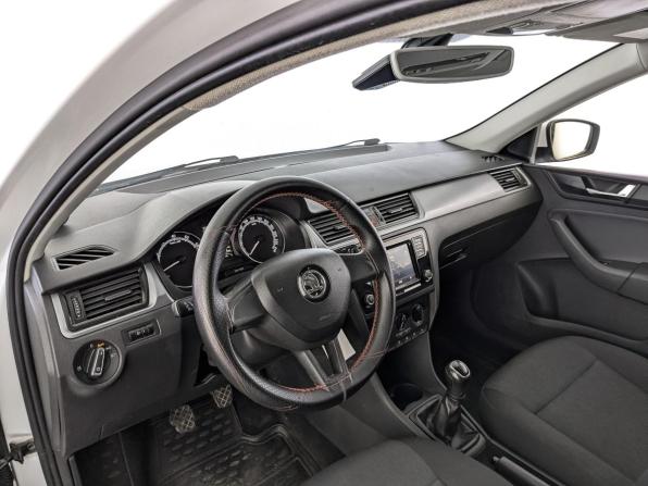 Skoda Rapid I Рестайлинг с пробегом 2019 года, цена 780 000 рублей, 218244 км, лифтбек, Автокод Объявления
